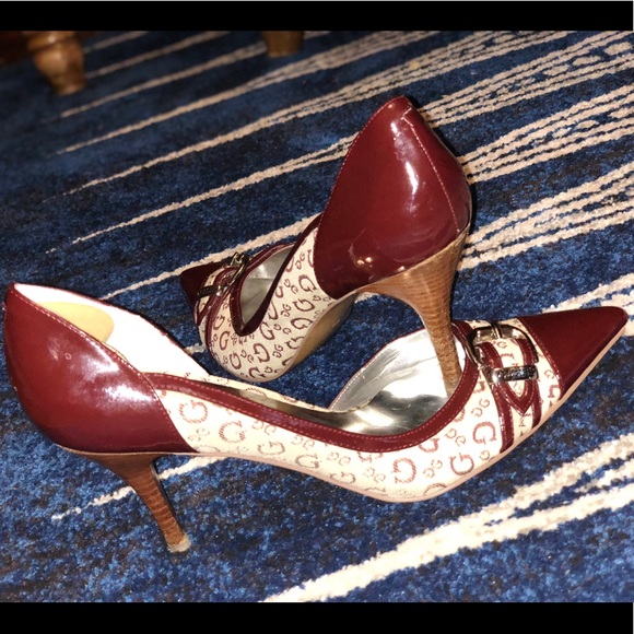 ❌SOLD❌ 🦋Pick 5/$25 items! Guess Patent & Fabric D’orsay - Picture 1 of 8